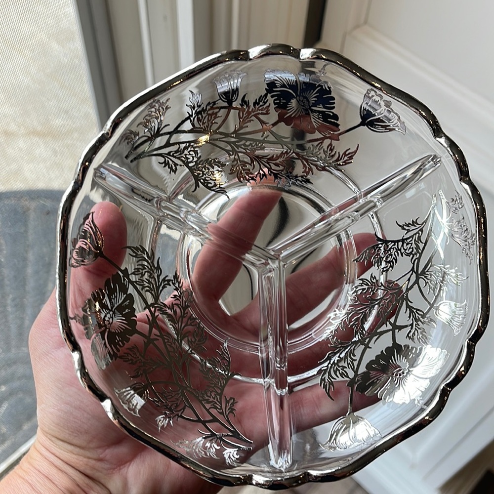 Vintage Silver City Glass Company Poppy relish/trinket dish